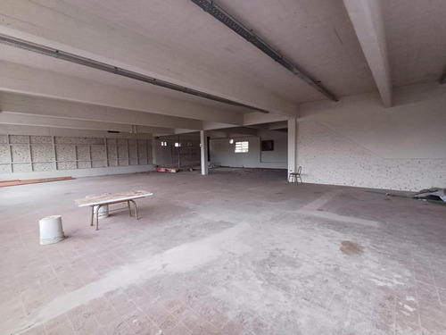 Local En Venta Sobre Avenida Libertador Vicente López