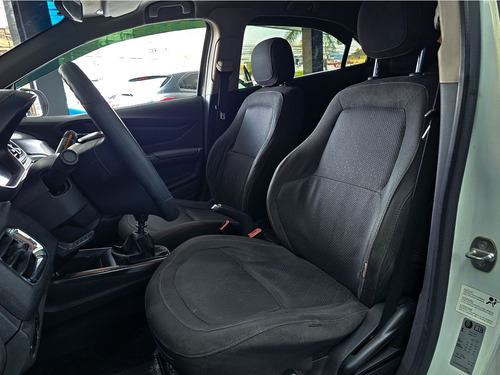 Chevrolet Onix 1.4 MPFI LT 8V FLEX 4P MANUAL