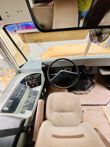Camion, International Pasajeros.