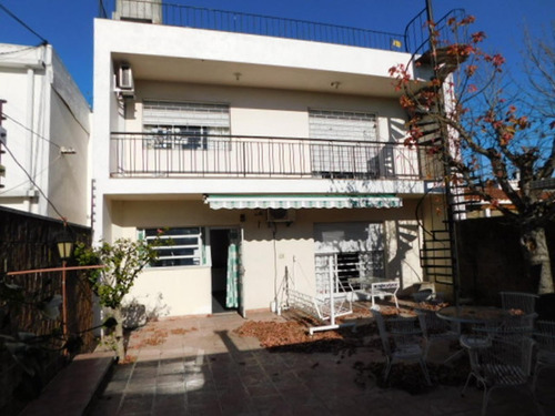 Imagen 15 de 18 de Hermosa Casa C/garage Desarrollada En 2 Plantas En Sayago