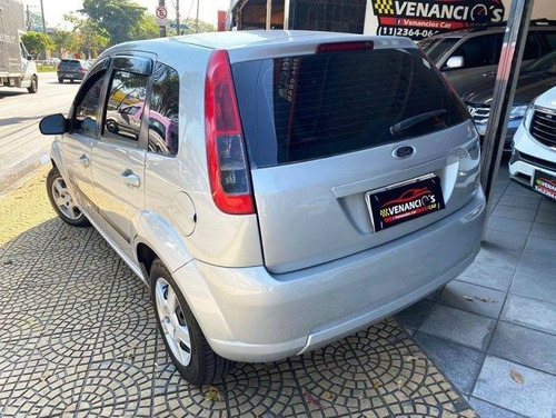 Ford Fiesta 1.0 Rocam Hatch 8v Flex 4p Manual