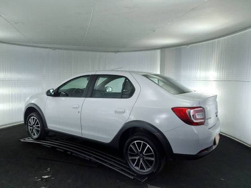 Imagem 8 de 15 de Renault Logan 1.6 16v Sce Flex Intense X-tronic