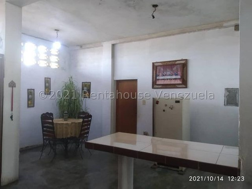 Imagen 3 de 6 de Venta De Casa En La Urb. Simon Rodriguez, Calabozo. 22-8218/ 0424-3392775