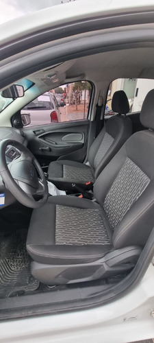 Imagen 4 de 8 de Ford Ka S 5 Puertas Gnc 2018