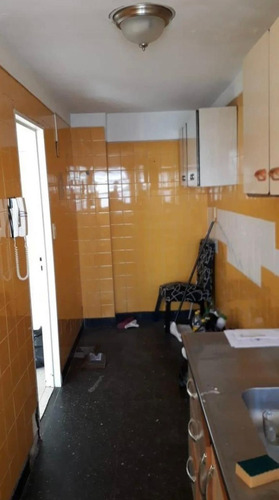 Imagen 8 de 12 de Departamento Venta Flores 3 Ambientes