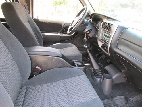 Imagen 3 de 8 de Ford Ranger Xlt 4x2 Plateado