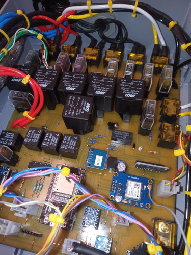 Imagem 2 de 6 de Equipamentos Customizados Microprocessados Carregador, Fonte