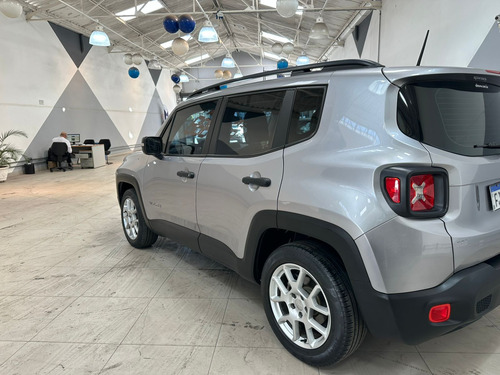 Jeep Renegade Sport 1.8 4x2 (Aut) (Flex)