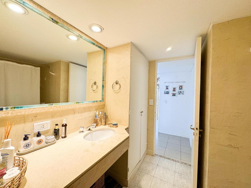 Departamento En Torre De Categoría En Palermo - 3 Ambientes Full Amenities