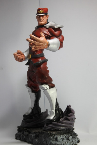 Escultura Bison Street Fighter 45 Cm