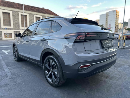 Volkswagen Nivus 1.0 200 TSI TOTAL FLEX HIGHLINE AUTOMÁTICO