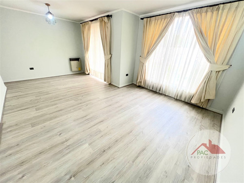 Arriendo Casa 3d/3b + Sala De Estar Gastos Comunes Incluidos