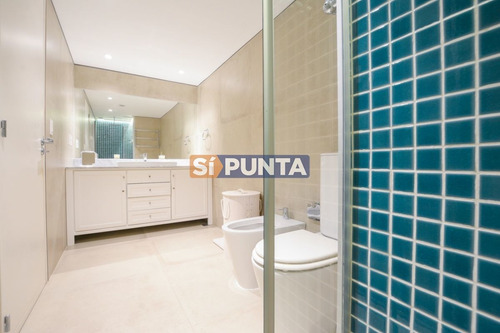 Imagen 12 de 30 de Apartamento Penthouse, 4 Dormitorios Y Dependencia, Brava, Punta Del Este, Alquiler