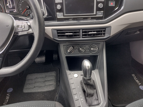 Volkswagen Virtus 1.0 Comfortline 200 Tsi Aut. 4p 6 marchas