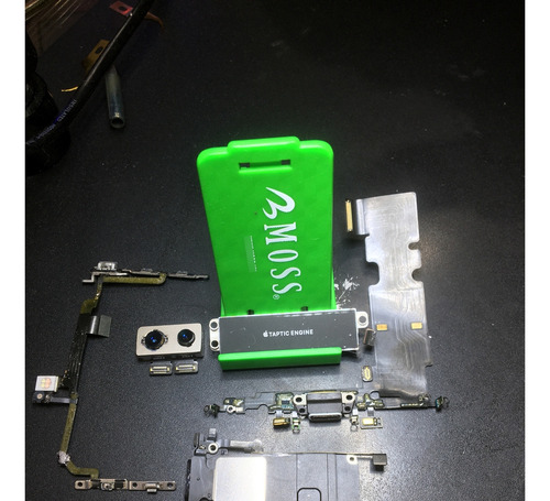 Refacciones Para iPhone 8 Plus A1864, A1897 (Usado)