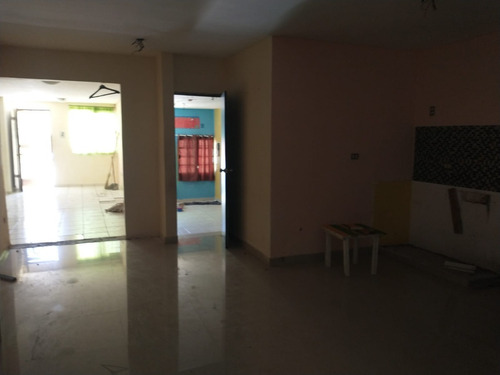 Imagen 9 de 14 de Casa En Calle Cerro Del Peñon, Encinos De La Silla