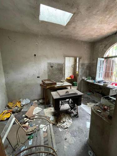 Levalle 1574, Banfield Este Lote De 562 M2 Con Casa A Demoler - Zon.: R 3-1