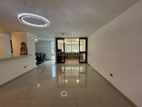 Agp Apartamento En Venta En San Román, Listo Para Mudarse, Con Excelente Vista, Sin Falla De Agua 24-17464 Ys