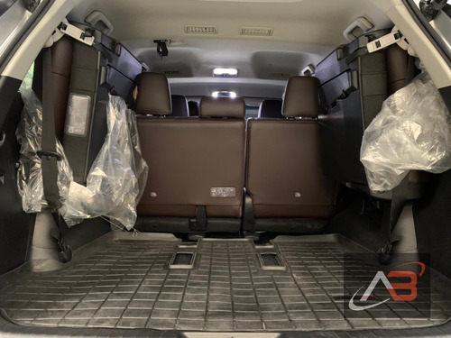 Imagen 12 de 14 de Toyota Fortuner Dubai