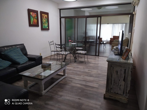 Míchigan Y Decroly Excelente Casa Con Apartamento Gran Fond