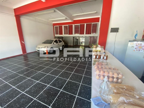 Imagen 2 de 8 de Local - Alberdi 4700