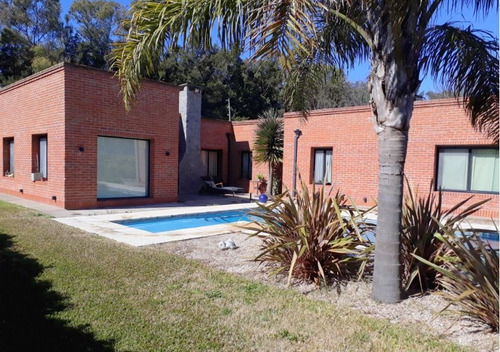 Imagen 2 de 14 de Casa En Venta En Canning