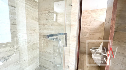 Triplex 5d+6b+5estac- Everest/ Stgo College- Ziw Property