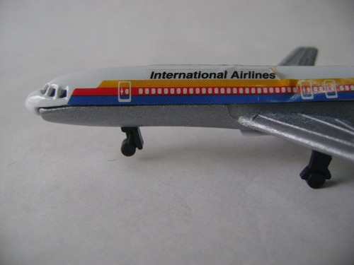 Imagen 8 de 10 de Nico Avion Metal Airlines Int. Lines 27 13 X 10 Cm (avv 40)