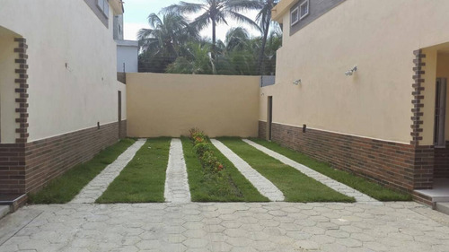 Imagen 12 de 12 de Century21 Vende Espectacular Tonwhouse
