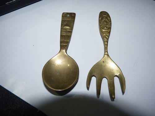 Lote Dos Pequeños Utensillo-bronce