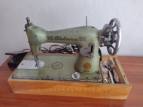 Máquina De Metal De Coser Vintage Sidena  