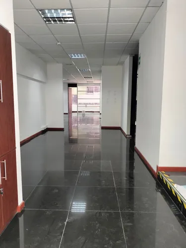 Oficina En Arriendo En Los Rosales. Cod A1105075