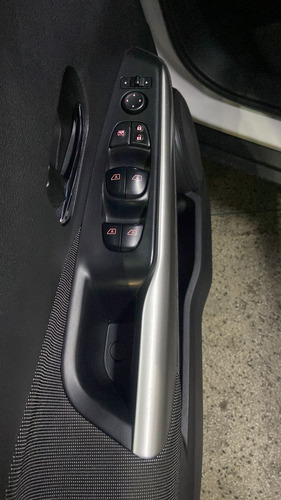 Nissan Kicks KICKS SV 1.6 16V FlexStar 5p Aut.