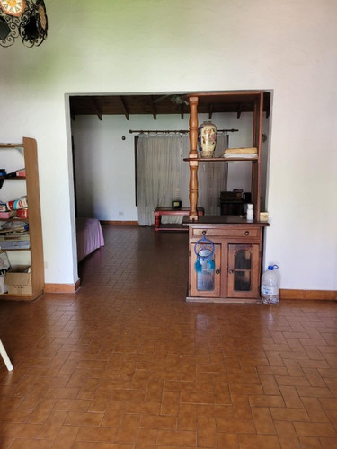 Chalet En Venta En Castelar Sur