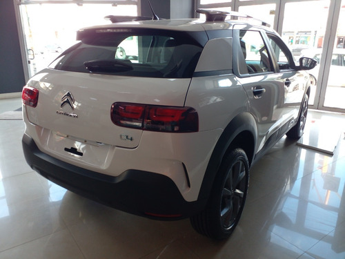 Imagen 12 de 15 de Citroën C4 Cactus Feel Pack Plus! Patentado (gdr)