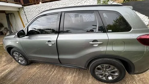 Suzuki Vitara Live 2022