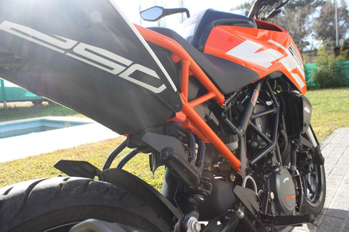 Imagen 2 de 8 de Ktm Duke 250