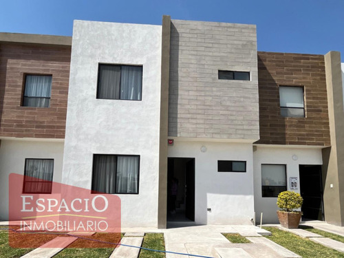 Casa En Venta En Tabachines