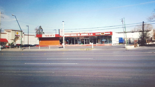 Se Renta: Oficinas, Bodega Y Taller.
