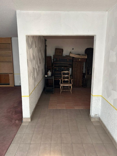 Casa Con Uso De Suelo Para Oficinas 839 M2 En Las Lomas De Chapultepec.