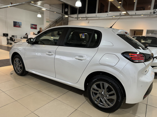 Peugeot 208 1.6l Allure Tiptronic