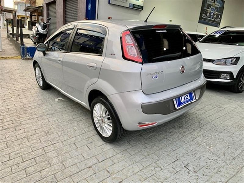 Fiat Punto 1.6 Essence 16v Flex 4p Automatizado 2015/2015