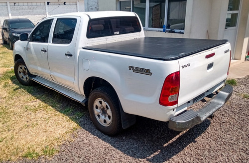 Imagen 8 de 11 de Toyota Hilux 4x2 Cabina Doble Dx Pack 2.5 Td