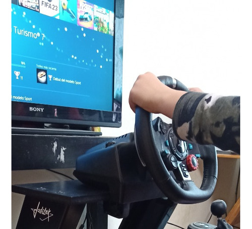 Logitech G29:  Volante + Palanca+ Pedalera + Soporte.