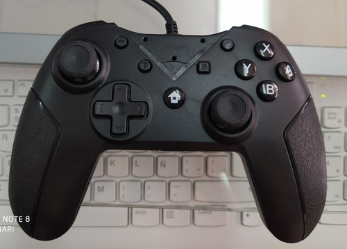 Control Pro Alambrico Con Jack 3.5 Para Switch Generico