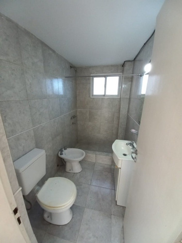 Imagen 5 de 6 de Departamento En Venta En Moron Sur