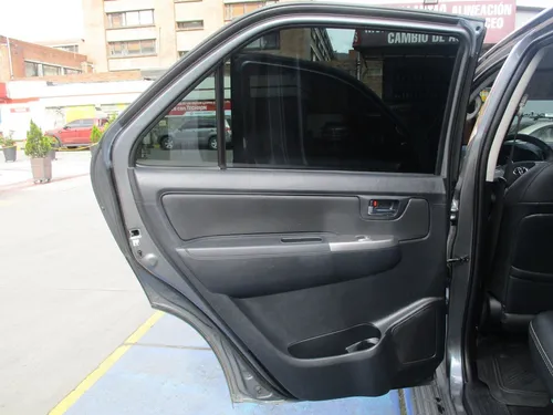 Toyota Fortuner Sr5 4x2 2700cc Mt Aa