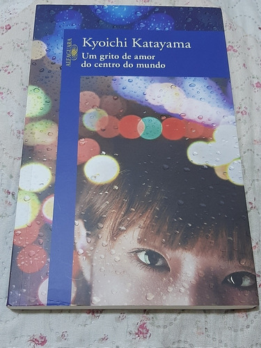 Livro Um Grito De Amor  No Centro  Do  Mundo 