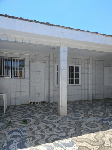 Casa Com Ótimo Preço Em Mongaguá