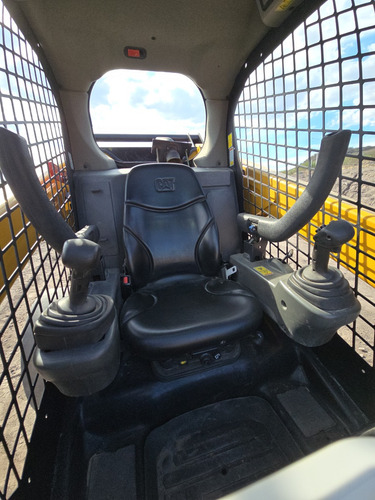 2018 Mini Cargador Caterpillar 272d2
